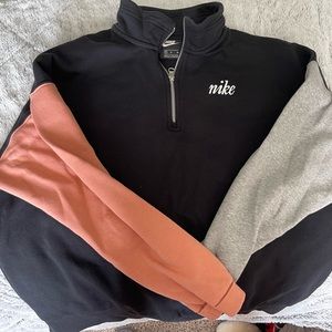 half zip NIKE sweatshirt with different colored sleeves